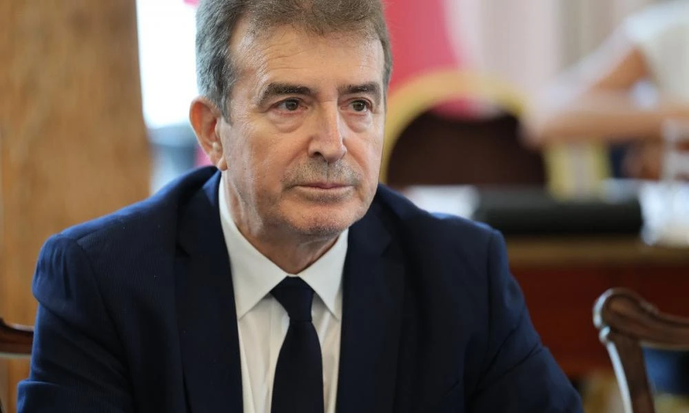Προκαλεί ο Χρυσοχοΐδης για την μεταφορά Λύτρα χωρίς χειροπέδες: «Δεν είναι δική μου δουλειά»